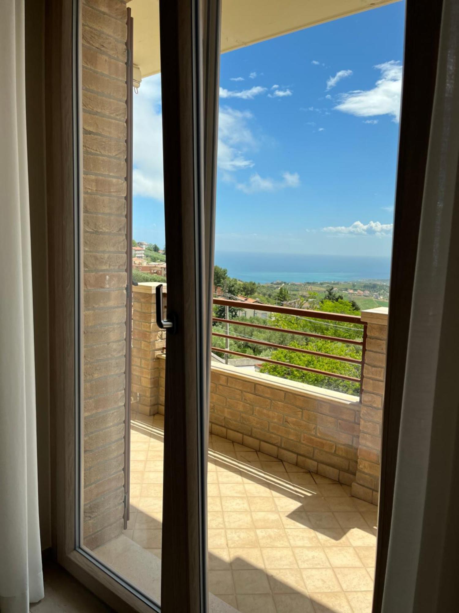 Seta Luxury Apartment Roseto Degli Abruzzi Exterior photo